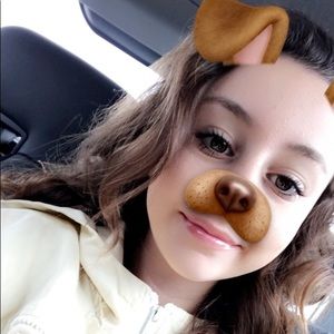 Meet your Posher, Nina